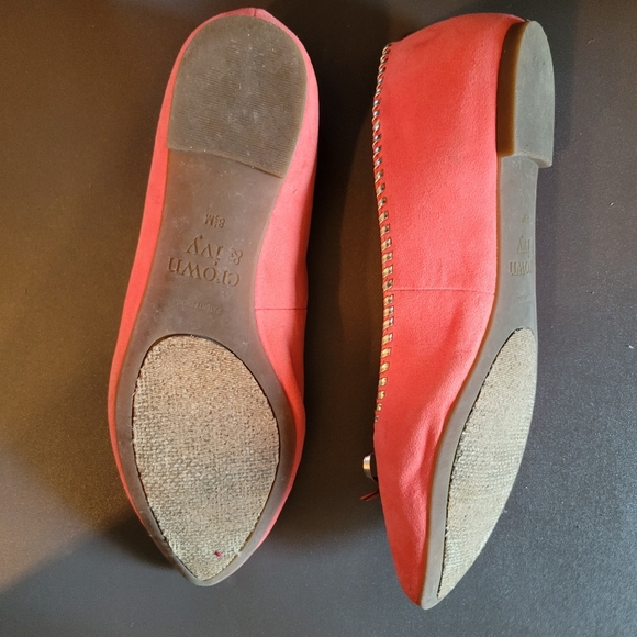 Crown & Ivy Coral and Gold Pointed Toe Flats Sz 8.5 - Picture 6 of 7